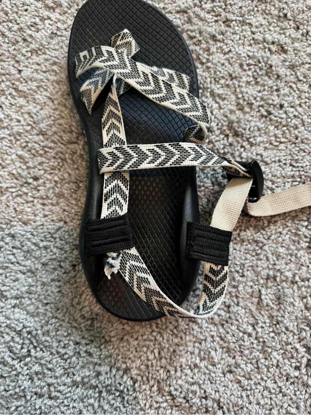 Chaco Z2 Women's Black Sandals with Adjustable Chevron Straps and Toe Loop